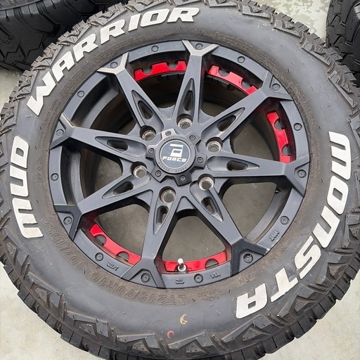 メルカリ限定価格】タイヤホイール4本セット FORCE DENALI 16x6.5J 6 FORCE DENALI MUD WARRIOR タイヤホイールセット 16インチ