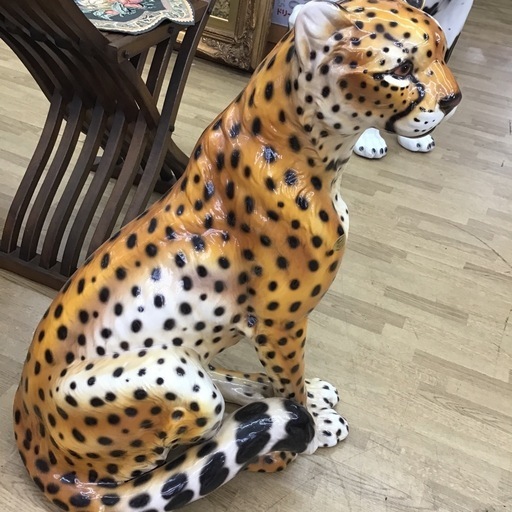 【ドリーム川西店ご来店限定】　⭐︎ジモティー見たよ♪割引⭐︎チーター　陶器置物／クリーニング済み【995600000636211204