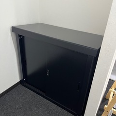 スチール倉庫　物置 大型 (幅90奥行45高さ84) の画像