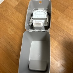 Apricaおむつごみ箱 ニオイポイ の画像