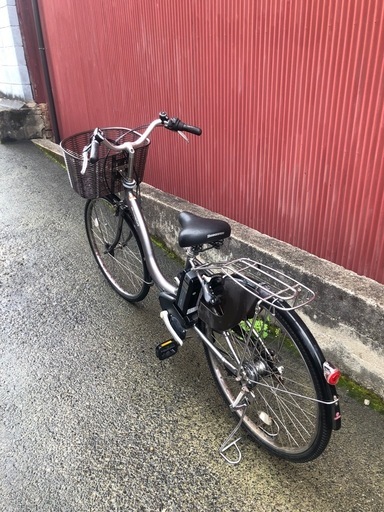 【京都発】京の楽チャリ　電動アシスト自転車　ヤマハ　ナチュラ　銀色①