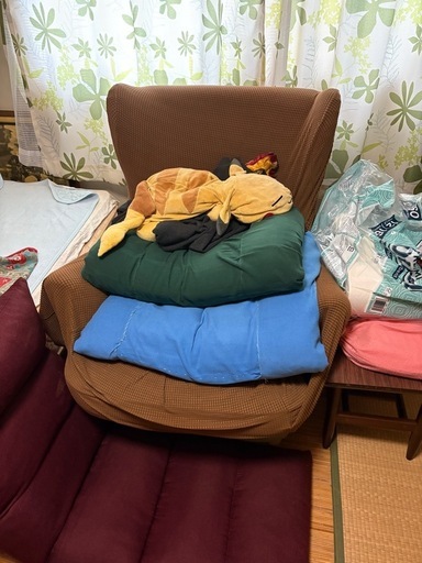 IKEA 1人用ソファー　※茶色のカバーかけています