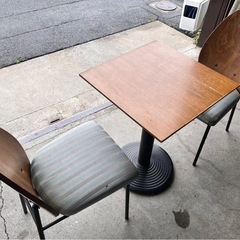 カフェテーブルSETの画像