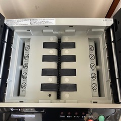 アイリスオーヤマ オートフィードシュレッダー AFS150C 業務用対応 150枚裁断 自動細断の画像
