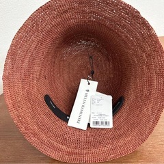 ヘレンカミンスキーの新品未使用麦わら帽子の画像