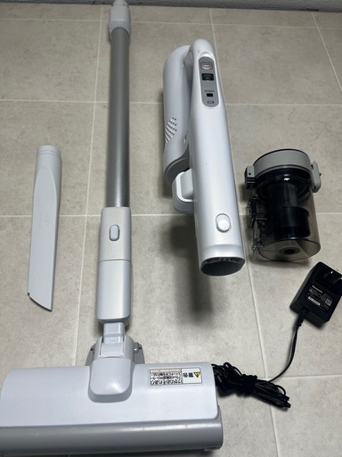 Panasonic コードレス掃除機 美品 MC-SB30J