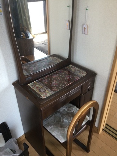 鏡台(椅子含む) (JUN) 柚須のドレッサーの中古あげます・譲ります