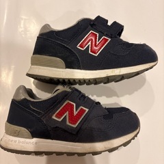 14.5ニューバランススニーカーの画像