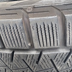 ピレリ225/45R17スタッドレスタイヤ4本の画像
