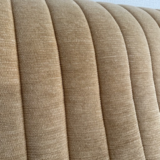 ロゼ風ソファ
