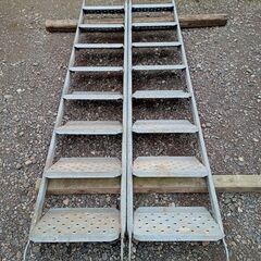 鋼製階段　仮設足場の画像