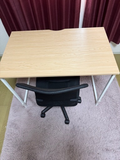 机、椅子 (cc) 西牟田のテーブル《パソコンデスク》の中古あげます