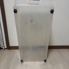 衣装ケースの画像