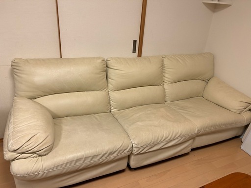 【値下げ中】ソファー売ります！ 展示中のソファー値下げしました！新生活の準備は是非トレファク本庄店