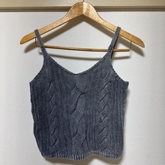 取引決定　⑥GU GRL GYDA 似たような形4点セットの画像