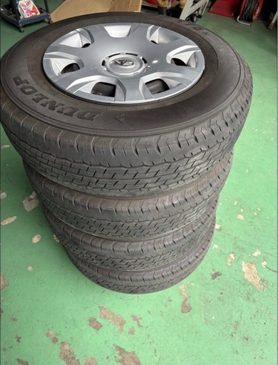 ハイエースタイヤ　ダンロップ　195/80R15 107/105 LT 4本セット