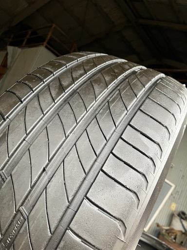 225/50R18ミシュラン2本取り付け無料