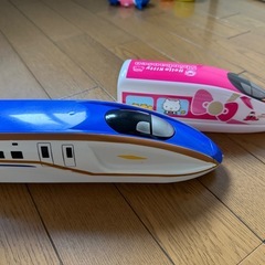 新幹線お弁当箱の画像