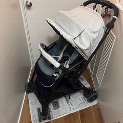 コンビ　ベビーカー　スゴカルα グレーの画像