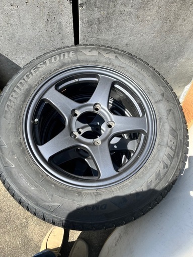 ジムニースタッドレスタイヤホイール付き4本セット