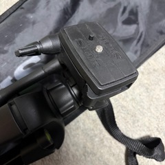 SLIK F740カメラ用三脚　の画像