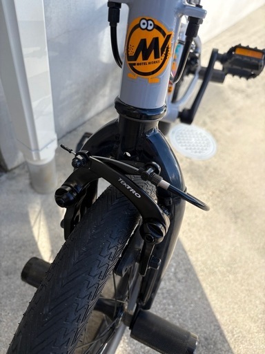 BMX MOTEL WORKS モーテルワークスDelight-E16インチ
