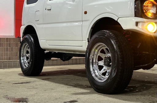 メーカー不明  15インチ PCD139.7 7J
ホイール 