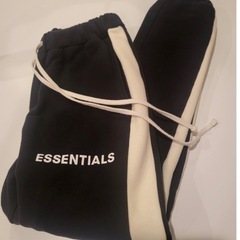 初代希少品　期間限定特別価格　国内正規　ESSENTIALS ジョガーパンツの画像