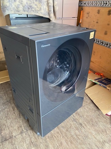 NO C62?福岡市内配送設置無料✨?ドラム式洗濯乾燥機 Cuble（キューブル） スモーキーブラック NA-VG2600L-K [洗