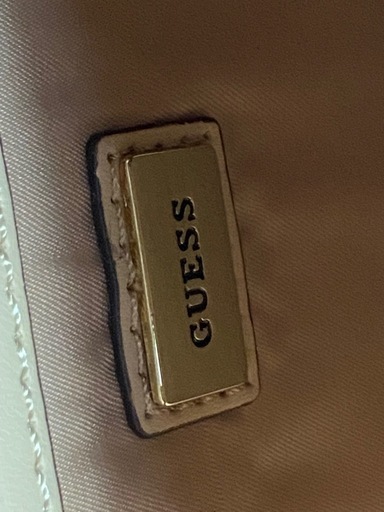 GUESS バック
