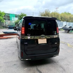🅾️Toyota Voxy Hybrid 2014 ✳️ＥＴC  ✳️車検2年間付き✳️ 7人乗り車 ✳️ 両面電動スライドドア ✳️ バックカメラ ✳️ テレビ /ナビゲーション ✳️ リアーモニター‼️の画像