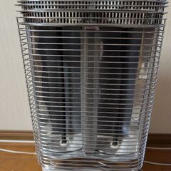 5000円！受け渡し日未定DAIKIN 遠赤外線電気ヒーターの画像