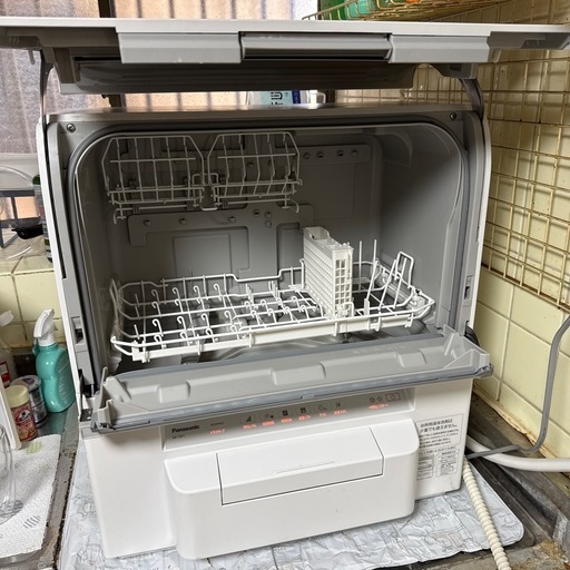【値下げしました】【ジモティ来店特価！！】　食洗機　パナソニック　NP-TAE5　2018　J-12176 パナソニックNP-TSP1-W 食洗機 (toshi) 西川田のキッチン家電