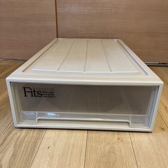 衣装ケース、クリアケース　　①の画像