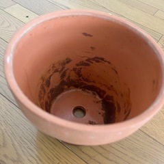 陶器の鉢の画像