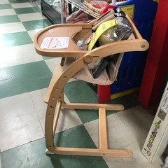 ジャングルジャングル貝塚店　ファルスカ　スクロールチェア　プラス　木　木目　茶色　ブラウン　ベージュ　汎用性　ヘッドサポート　5点式ベルト　撥水加工　ベビー用品　中古　貝塚市　二色浜の画像