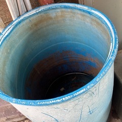 プラスチック？ドラム缶？の画像