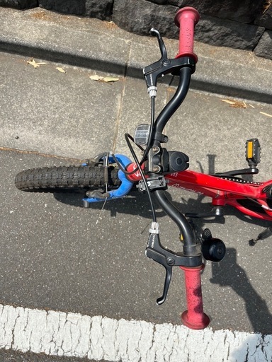 ヨツバサイクル  子ども 自転車 16インチ 赤色