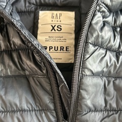 GAP 黒ダウンの画像