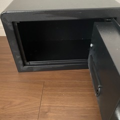 マグラグのテンキー式電子金庫の画像