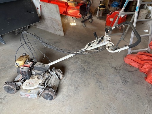 オーレック スパイダーモア SP850A 自走式草刈機