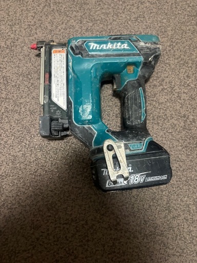 makita ピンタッカー