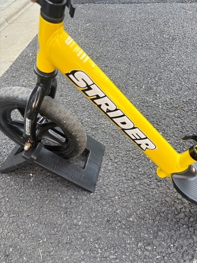 ストライダー12インチ