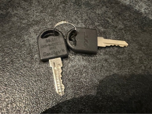 【決まりました】◻︎スチールロッカー 8人用 鍵付き