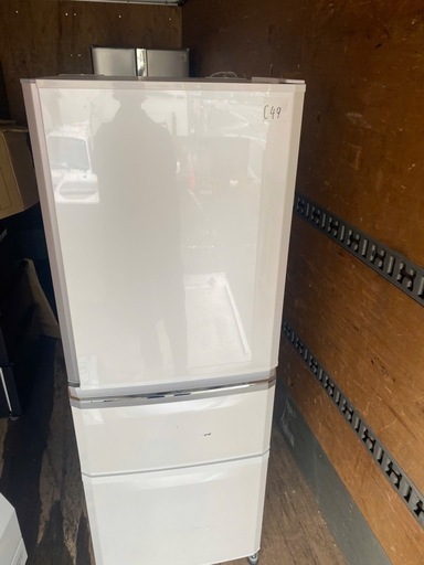 NO C49?福岡市内配送設置無料✨?MR-C34C-W 冷蔵庫 パールホワイト [335L /3ドア /右開きタイプ]