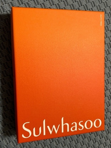 韓国の有名な化粧品[Sulwhasoo/설화수
]