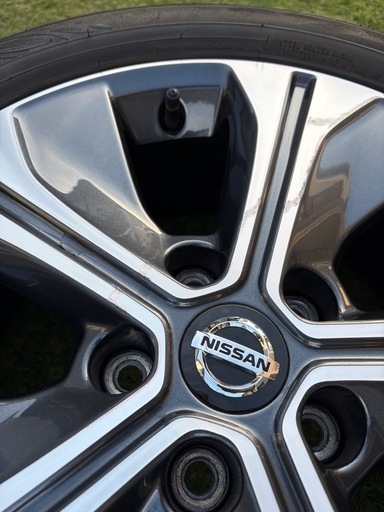 日産　リーフ　純正アルミホイール17インチ