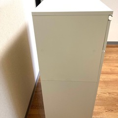 【GW引き取り】※商談中！食器棚(レンジ台)の画像