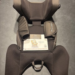 美品⭐︎エールベベ・クルットRリシェ チャイルドシートの画像