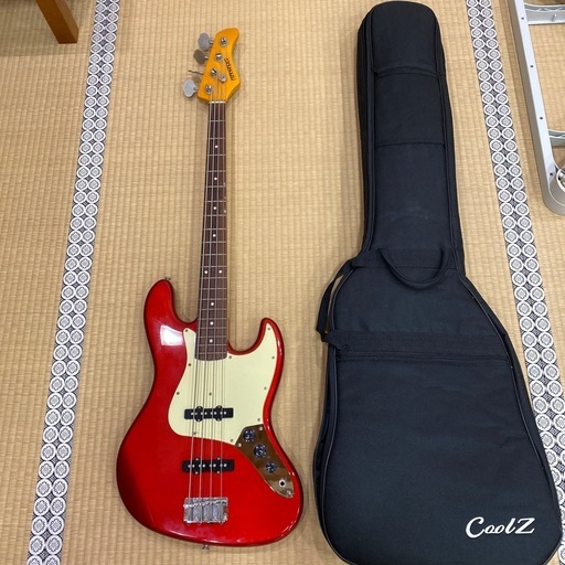 ベース FERNANDES